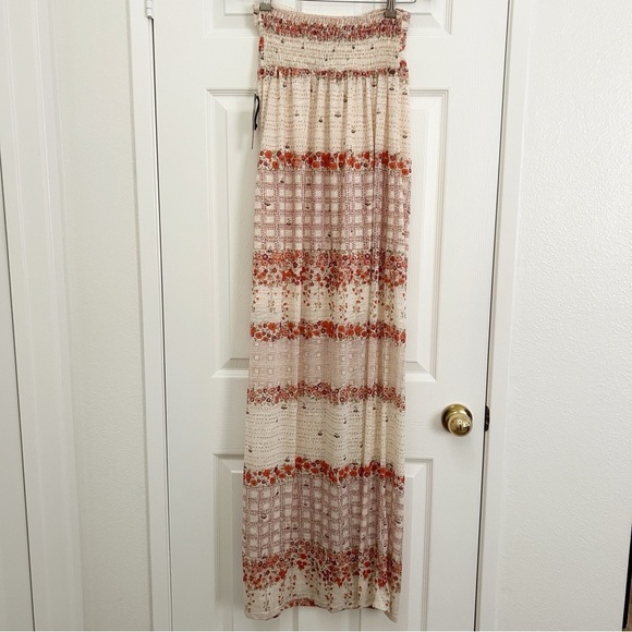 O'Neill Floral Strapless Maxi Dress - Picture 4 of 10